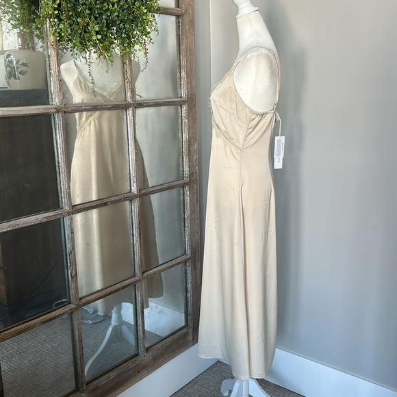 Hers & Mine Marsielle Dress Taupe - Picture 2 of 4